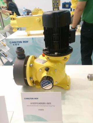 G系列機械隔膜計量泵，平緩脈動設計，沖擊小?？勺兤幕S調節機構，曲柄連桿傳動。