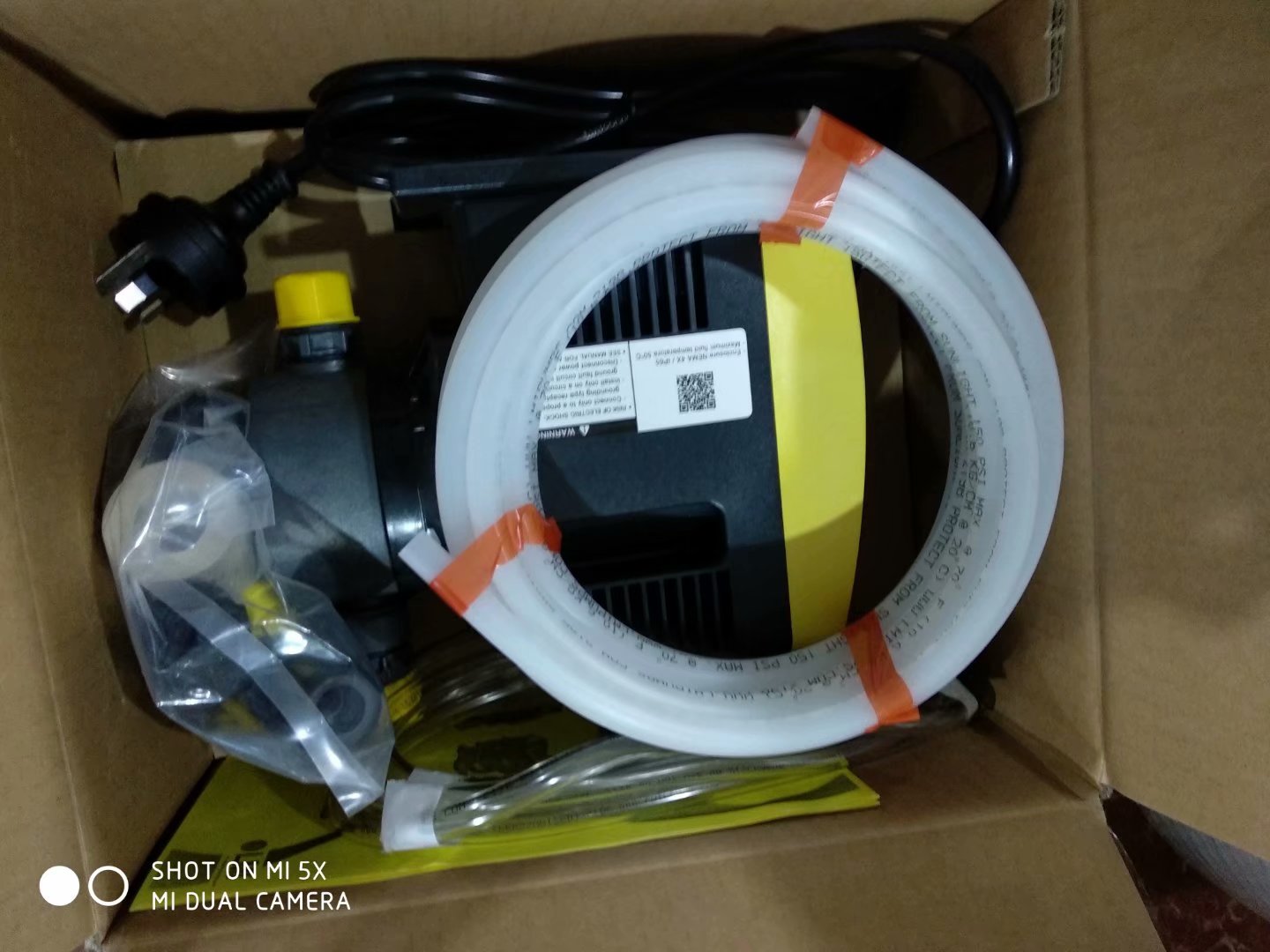 1639535505842678.jpeg 米頓羅電磁計(jì)量泵P056-738NI-12 (4).jpeg